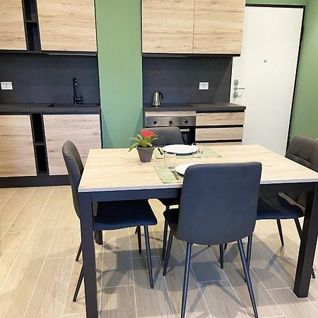 Apartament Casa Di Laura Mono E Bilo Di Fronte Ospedale San Raffaele Segrate Zewnętrze zdjęcie