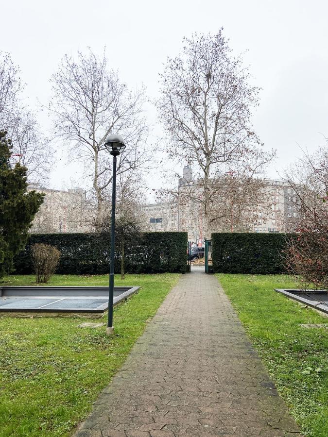 Apartament Casa Di Laura Mono E Bilo Di Fronte Ospedale San Raffaele Segrate Zewnętrze zdjęcie