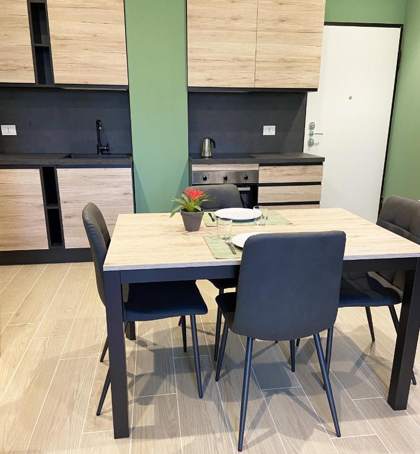 Apartament Casa Di Laura Mono E Bilo Di Fronte Ospedale San Raffaele Segrate Zewnętrze zdjęcie